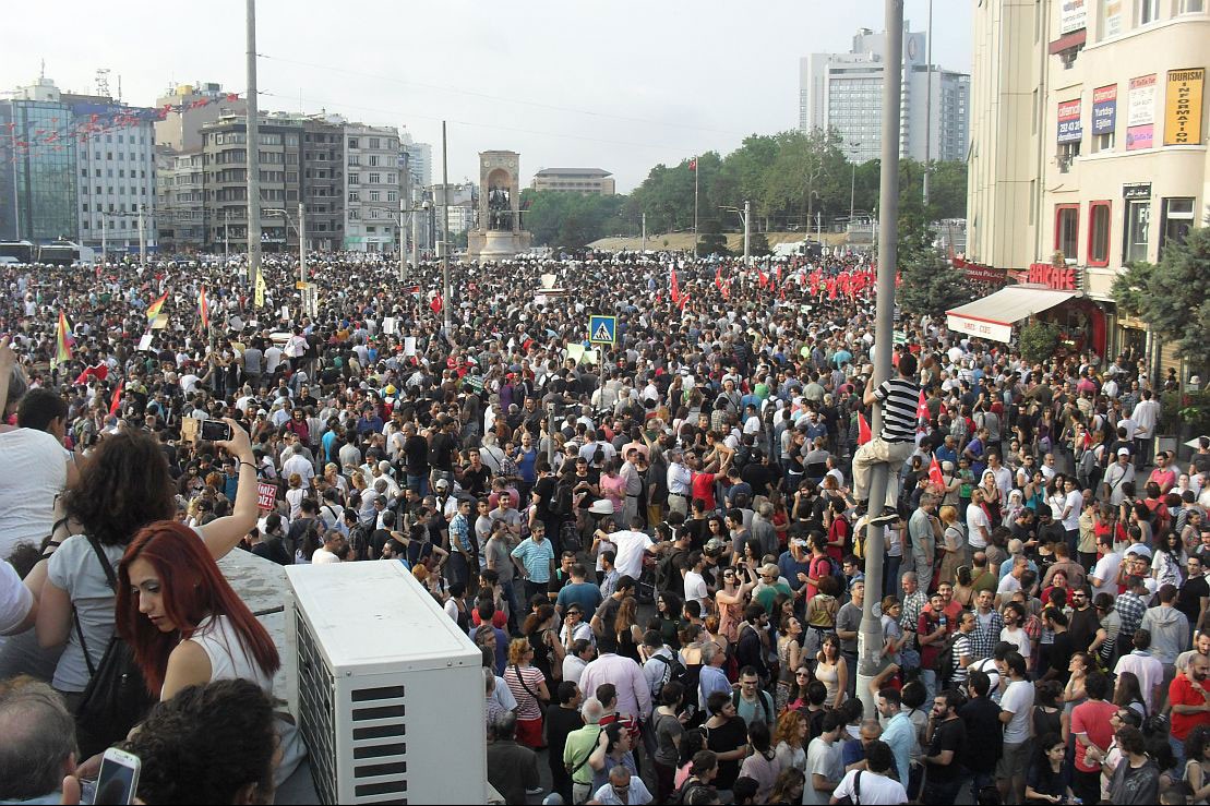 Gezi bir işaret fişeğidir