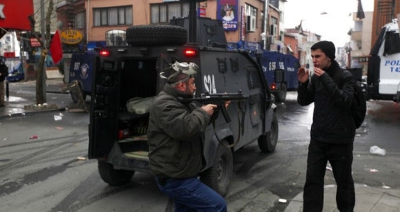 Berkin Elvan'ı ananlara polis terörü