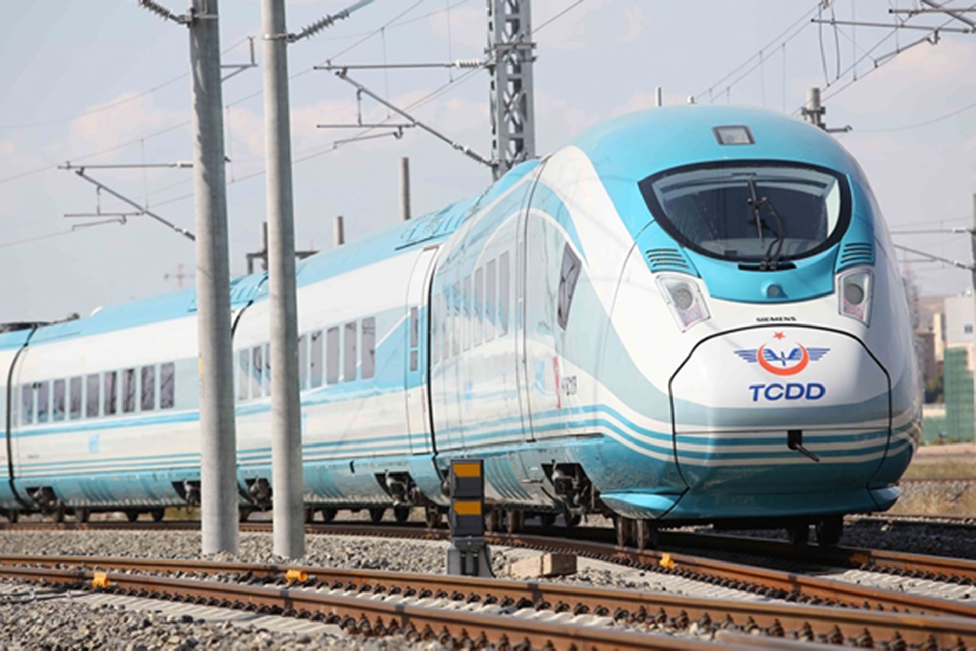 Zam yağmuru sürüyor: Tren ve posta ücretlerine yüzde 20 zam geldi