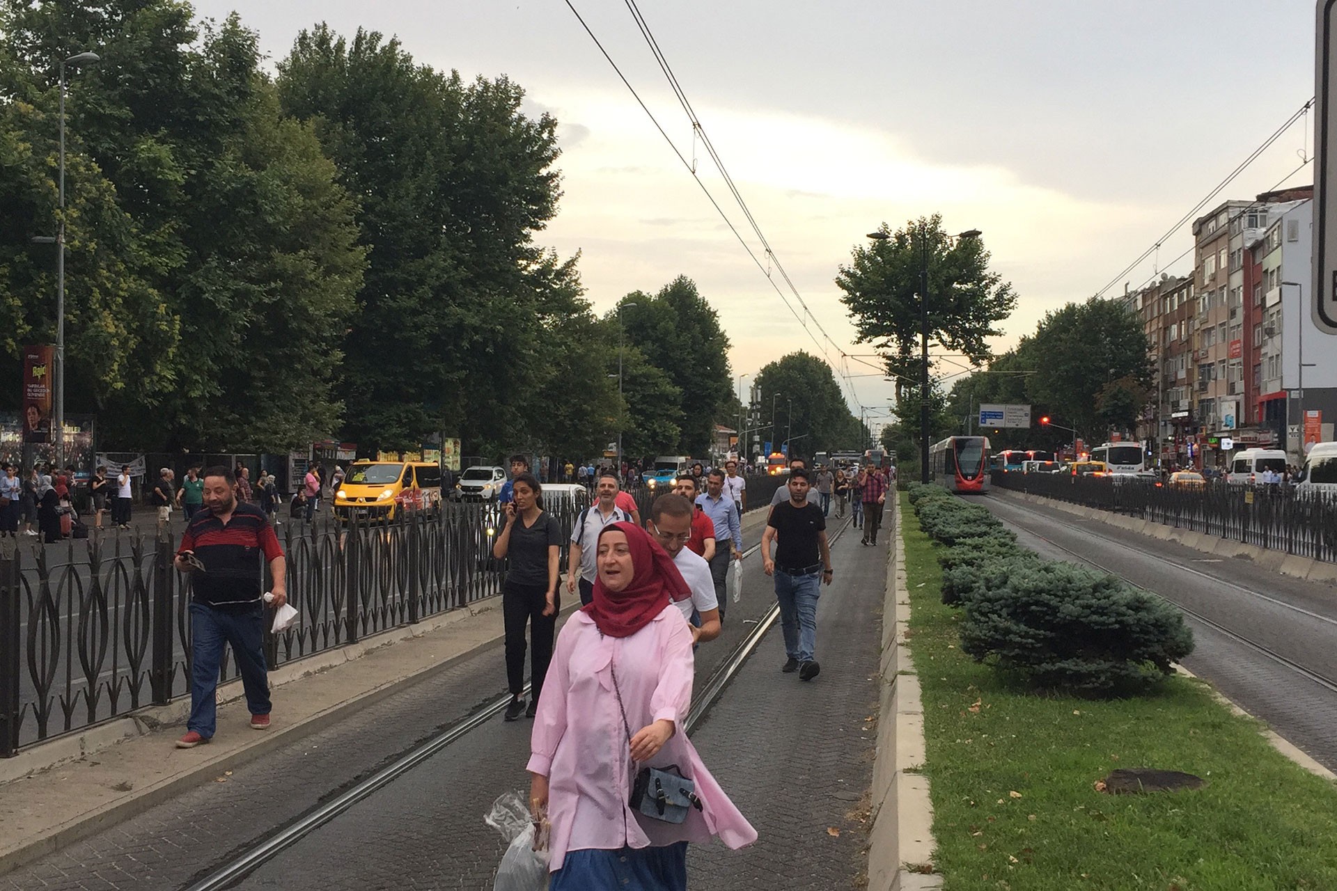 İstanbul'da tramvay arızalandı, seferler aksadı