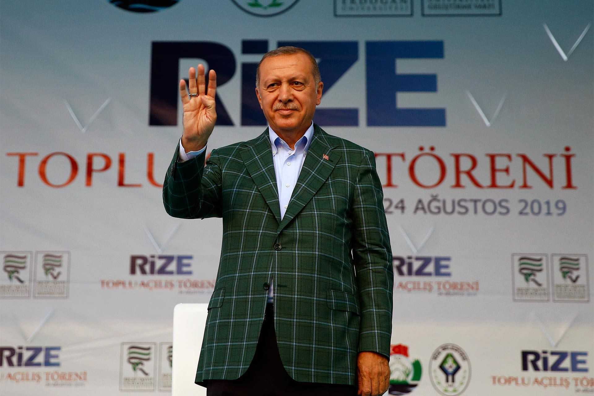 Erdoğan: CHP'li belediye başkanları gerçek yüzlerini gösterdiler