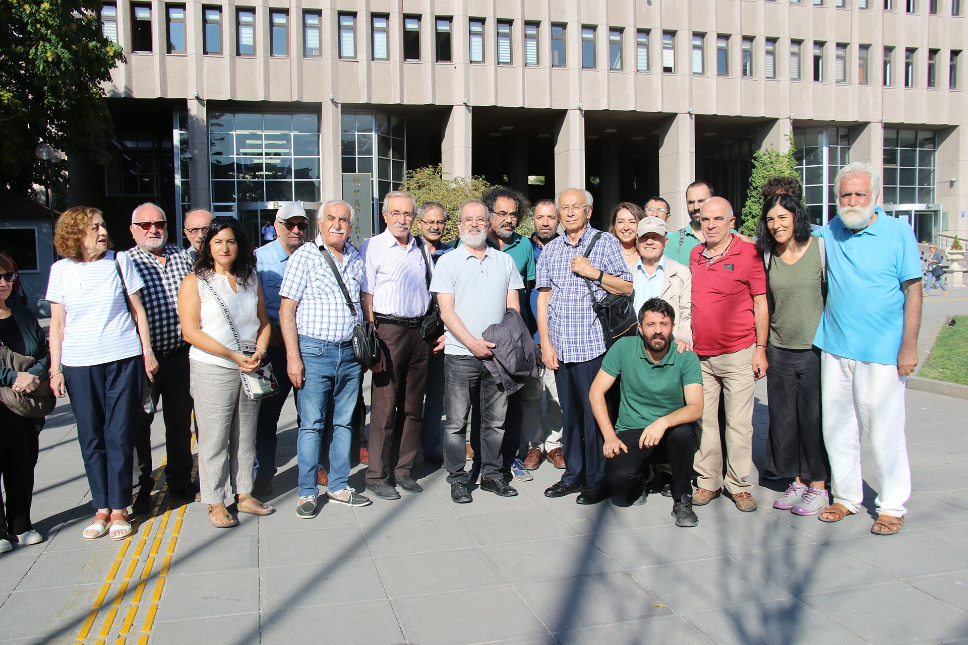 Yazar Fikret Başkaya hakkında hapis cezası istemi