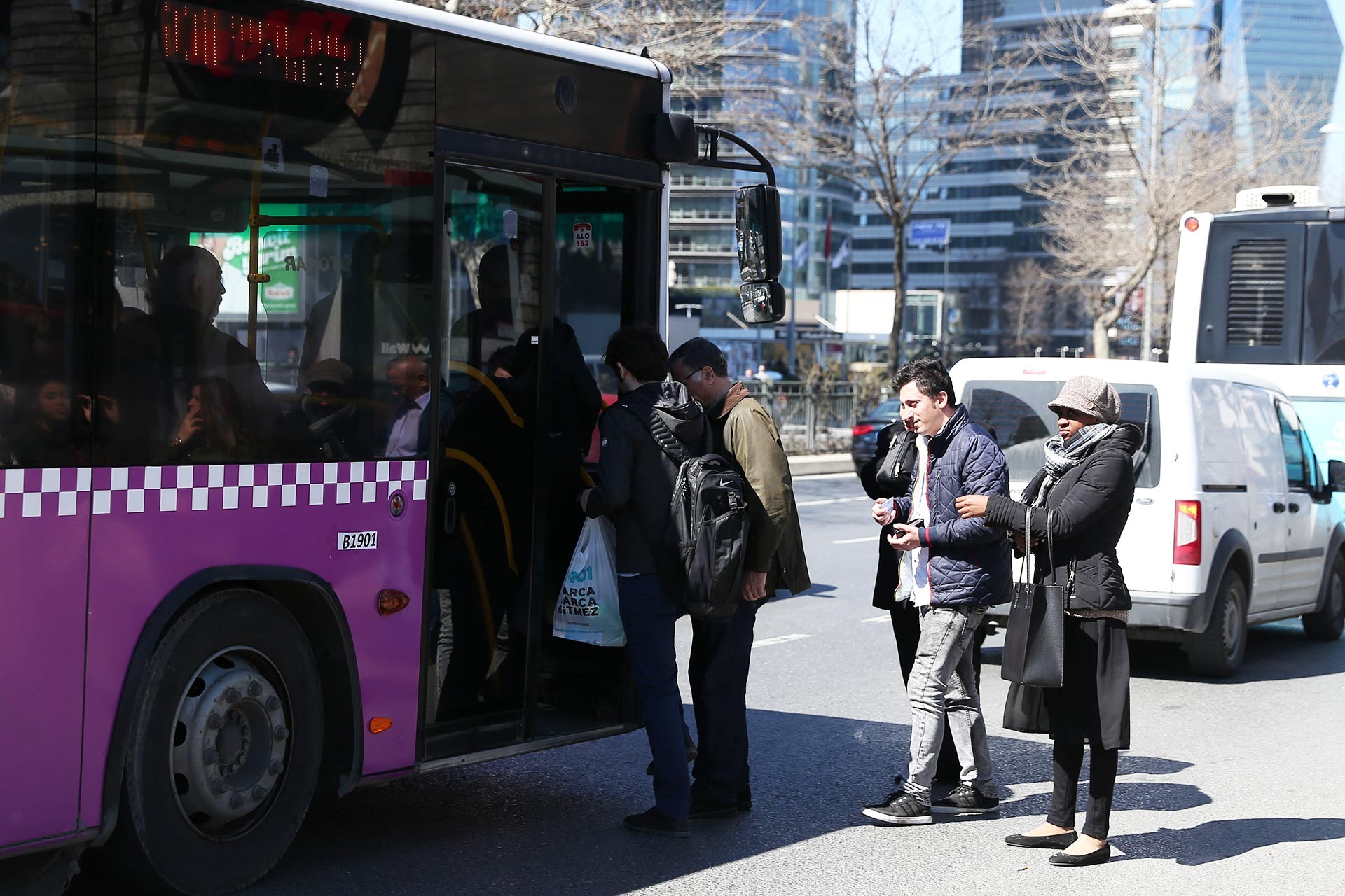 Antep'te AKP'li Belediye Meclis üyelerinin ulaşım indirimine itirazı tepki topluyor