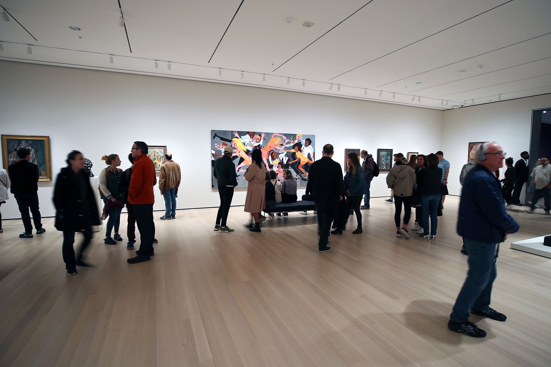 MoMA yeniden ziyaretçilere açıldı