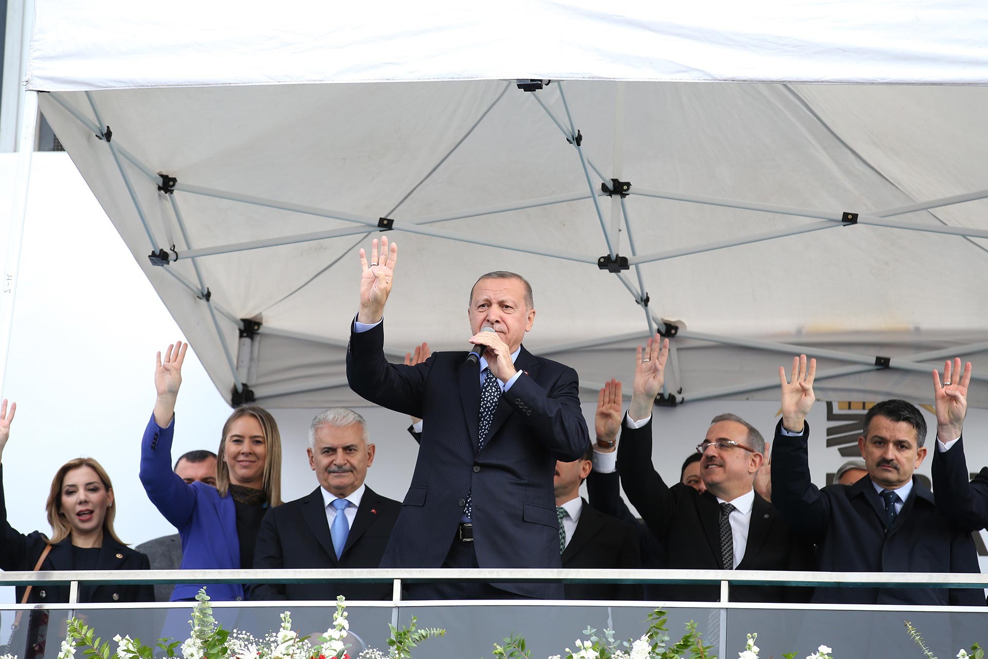 İzmir'de halka seslenen Erdoğan, 