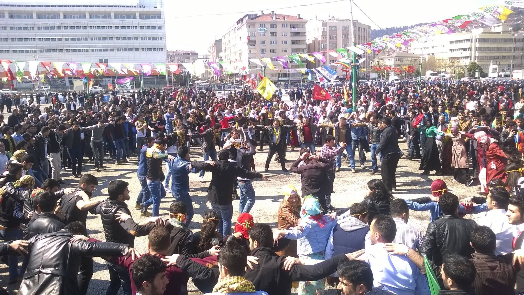 “Newroz bizlere yeni yaşamı müjdeliyor!”