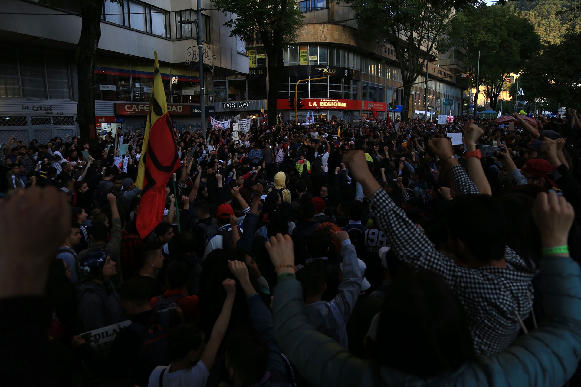 Kolombiya'da protestolar sürüyor