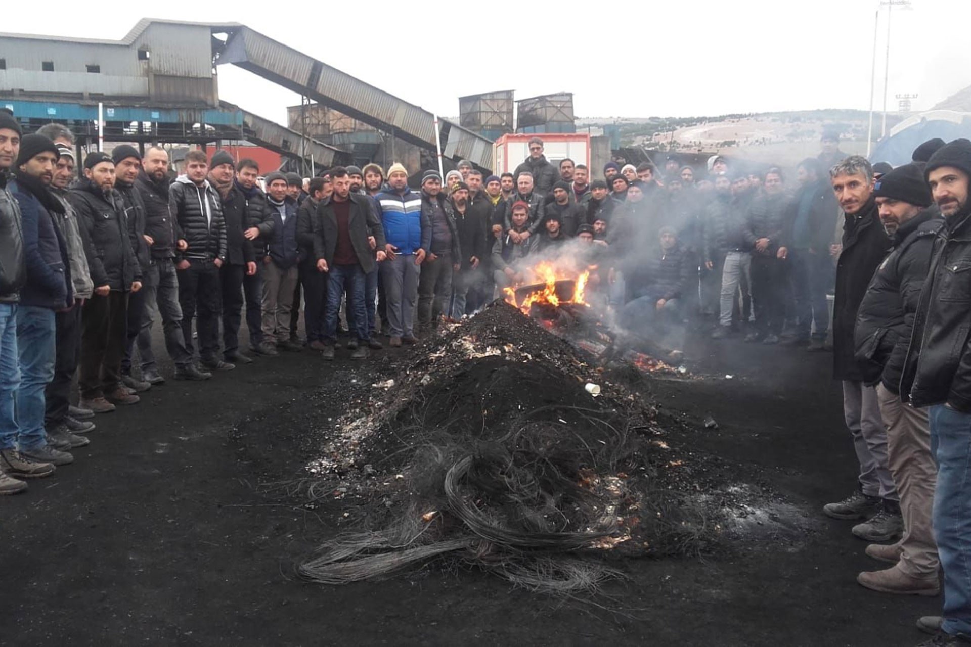 Sorgun'da işten atılan maden işçileri