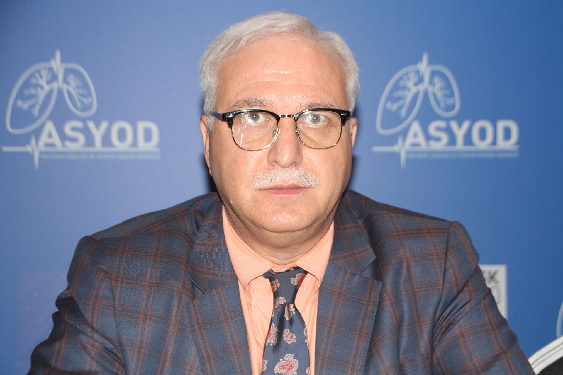 Tevfik Özlü