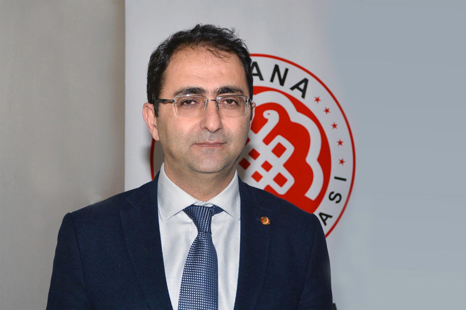  Prof. Dr. Ahmet Hilal 