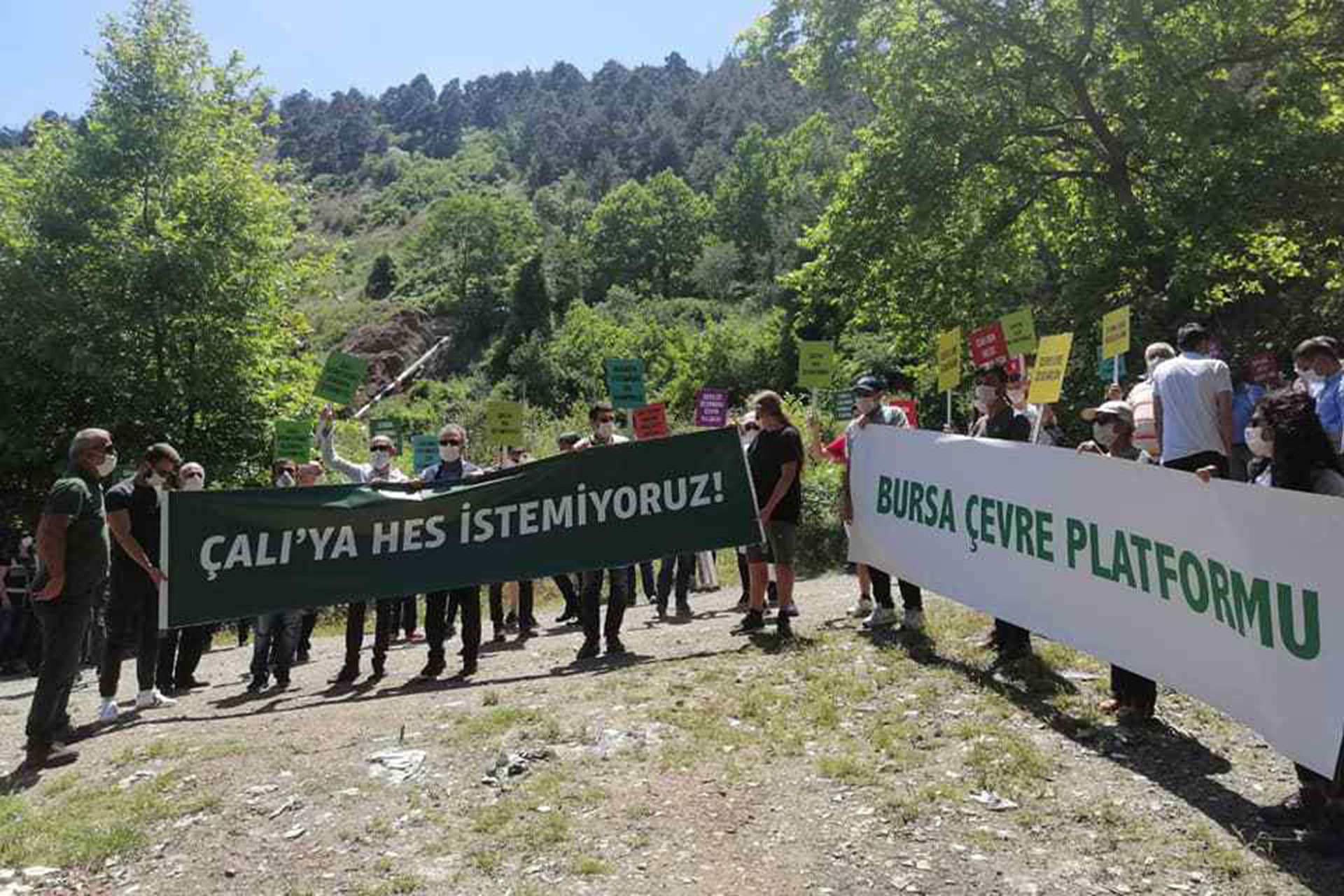 Çevre Platformu'ndan çok sayıda kişi eylemde