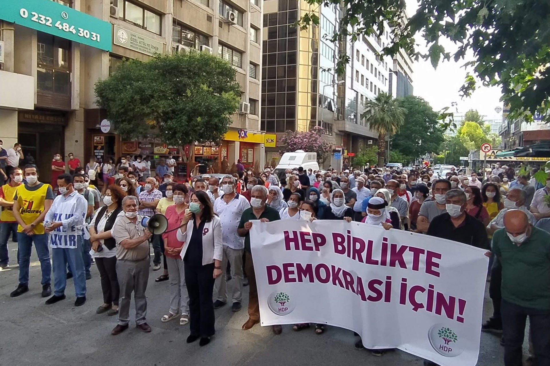 HDP'nin demokrasi talebiyle yaptığı bir eylem