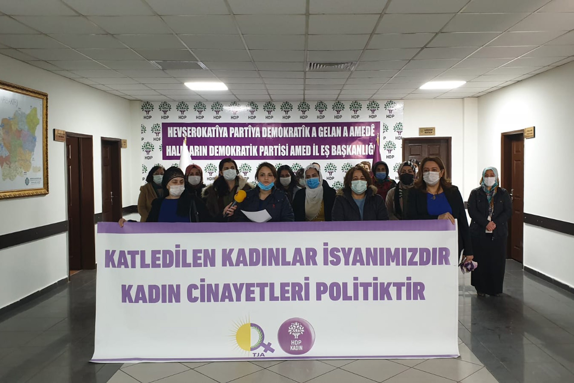 Diyarbakır'da kadınlar açıklama yaptı