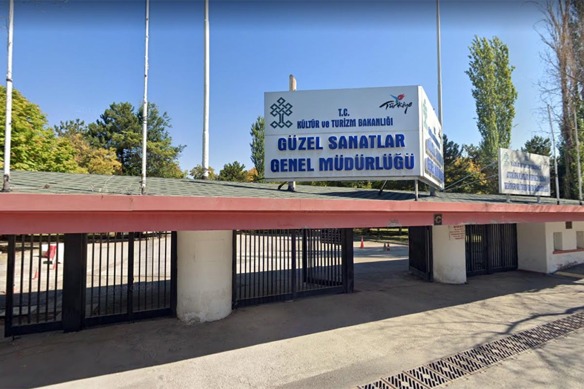 Güzel Sanatlar Genel Müdürlüğü girişi