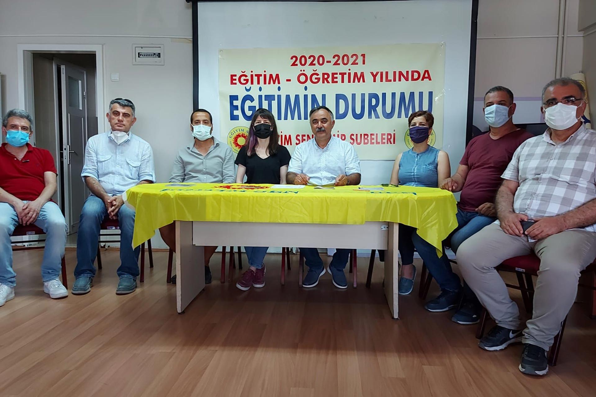 Eğitim Sen İzmir Şubelerinin basın toplantısı