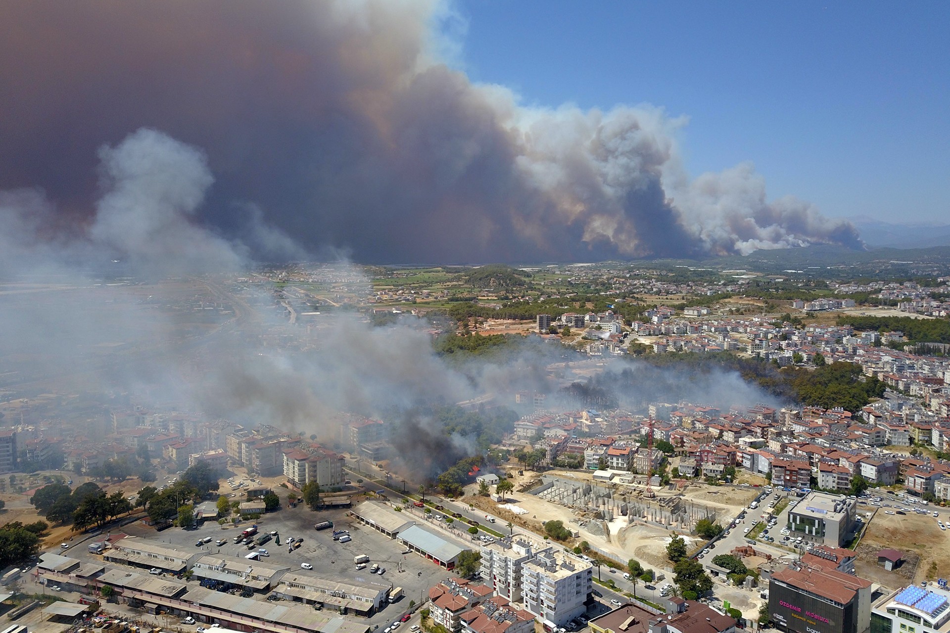 Antalya Manavgat'ta yangın esnasında havadan çekilmiş bir fotoğraf.