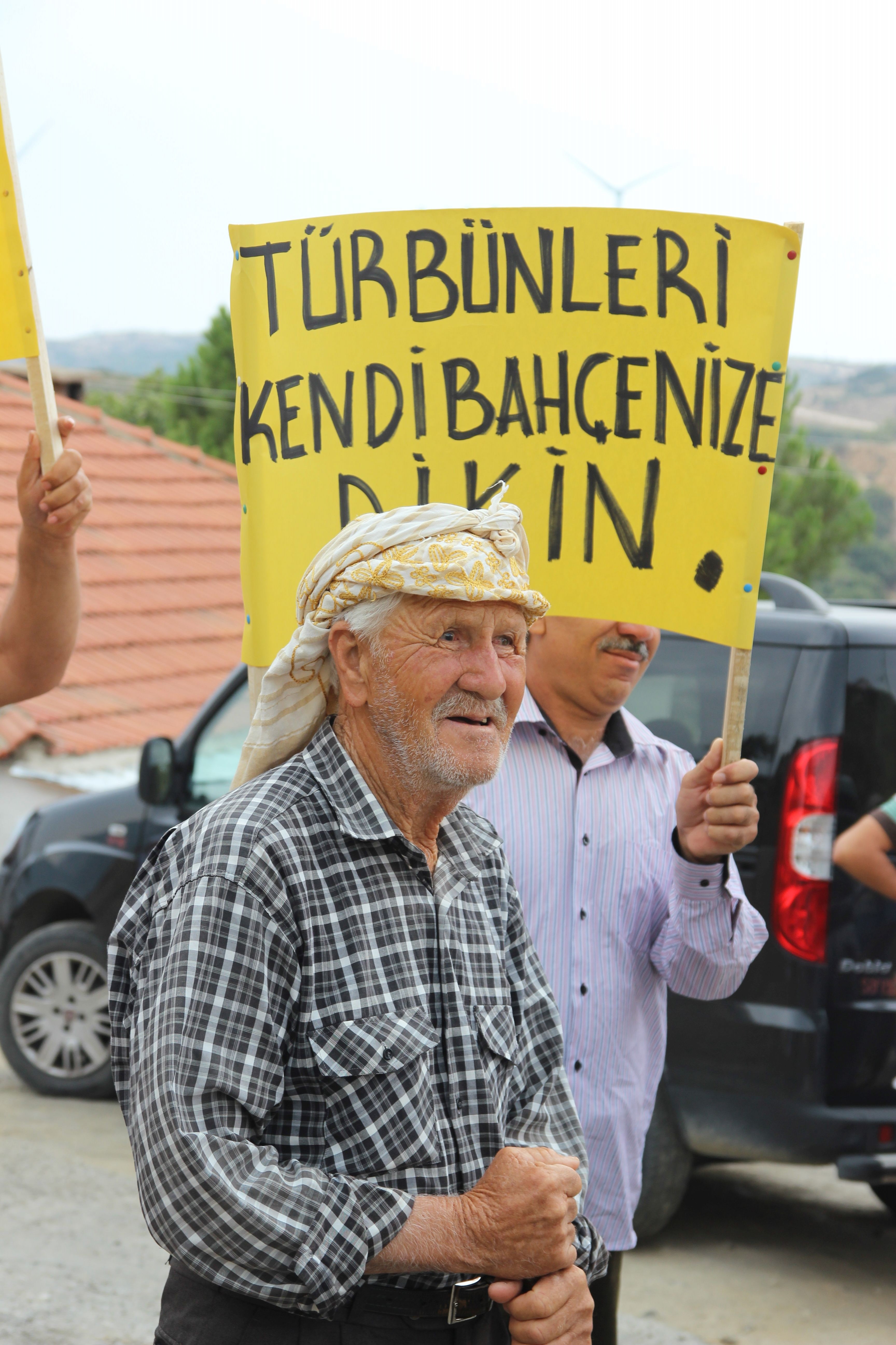 Karaburun'da RES'e karşı eylem