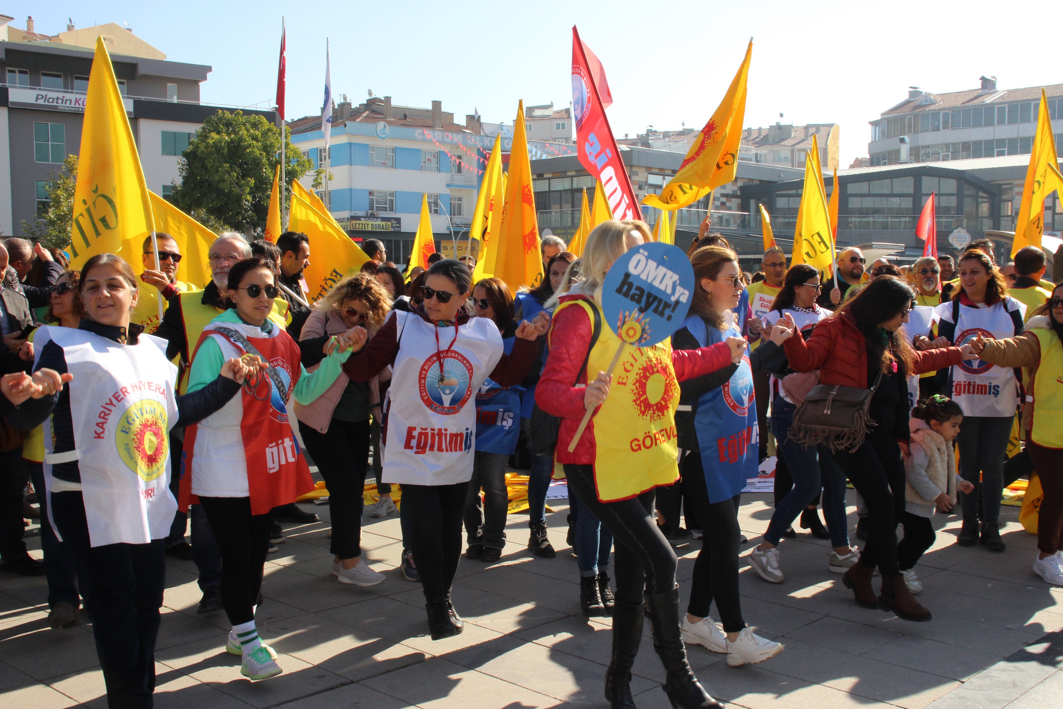 Çorum'da öğretmenlerin eylemi