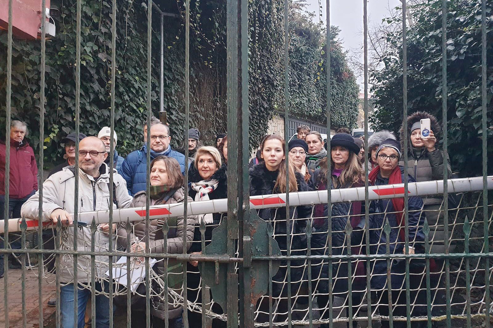 Boğaziçi Üniversitesi Mezunlar Derneği, polis eşliğinde tahliye edildi!