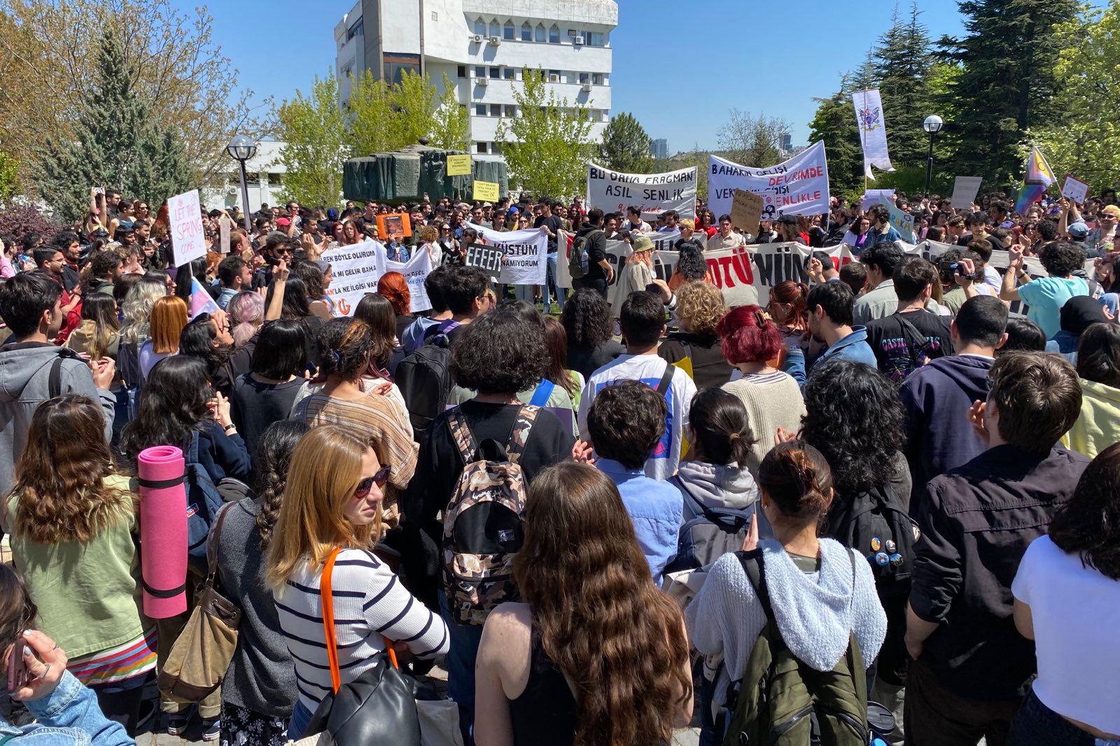 ODTÜ öğrencilerinden şenliğin yasaklanmasına tepki