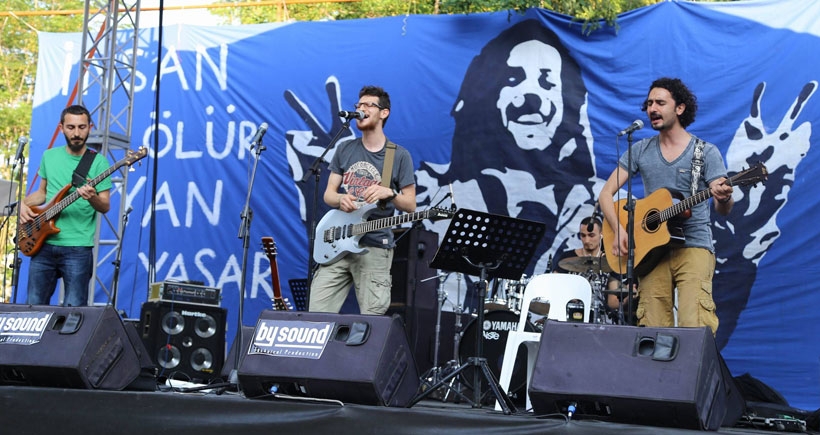 Karadeniz'in 'asi çocuğu' anılıyor