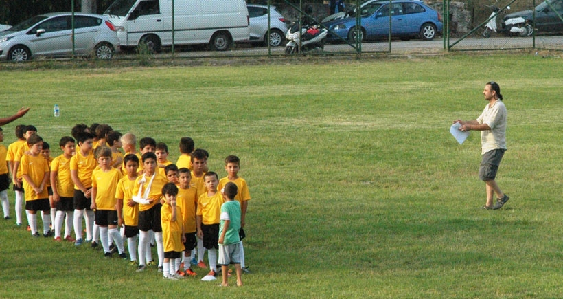 Nejat İşler, futbol okulu açtı