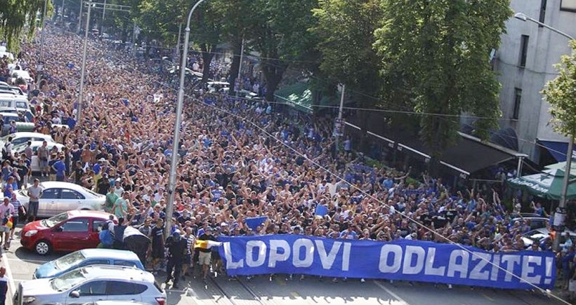 Mamic hapiste,  taraftar tribünde