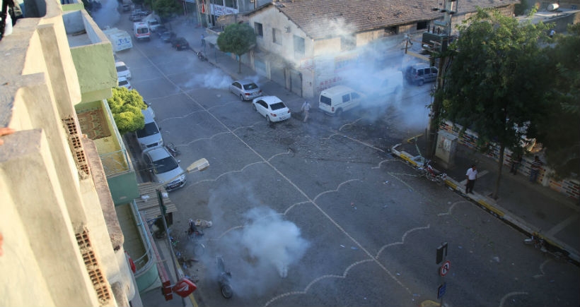 Suruç'ta gaz bombalı saldırı