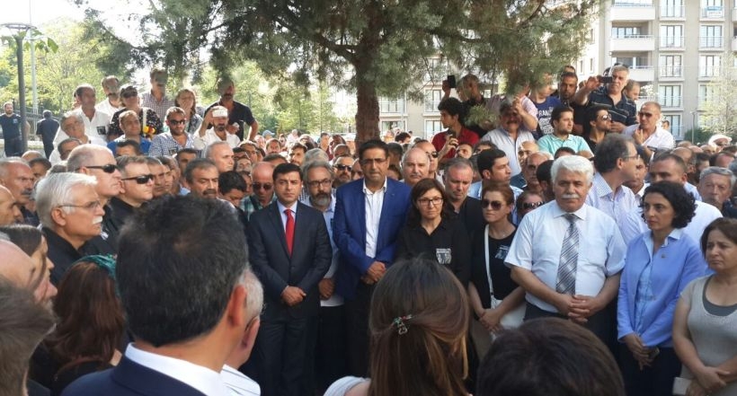 Demirtaş: Katledilen polisler de emekçilerin çocuklarıdır