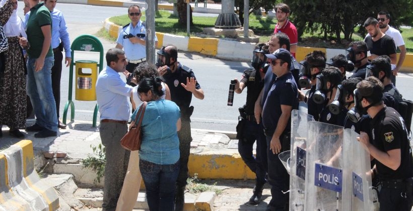 Mardin'de Barış Anneleri'ne biber gazlı saldırı