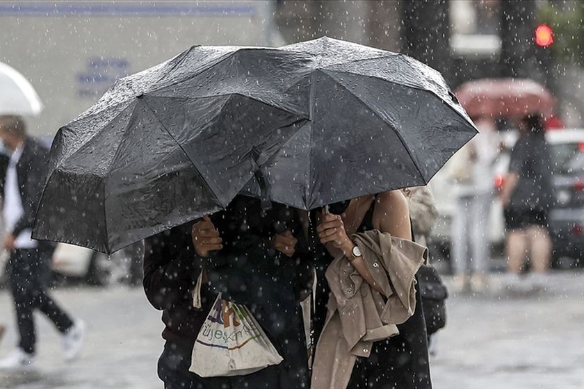 Meteorolojiden sağanak ve kuvvetli rüzgar uyarısı (06.08.2025)