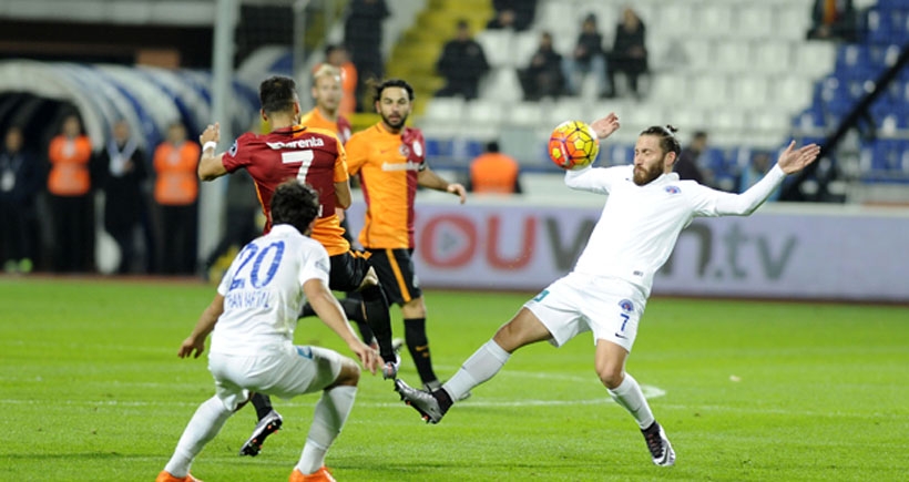 Kasımpaşa ile Galatasaray 2-2 berabere kaldı