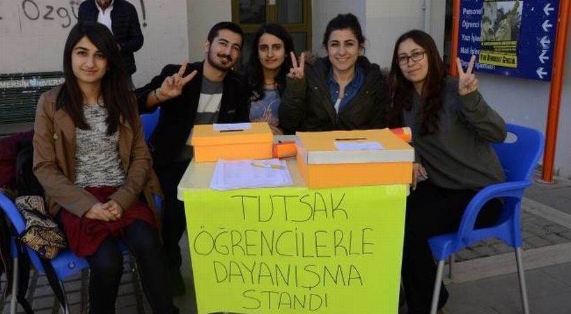 Mersin Üniversitesi'nde tutuklu öğrenciler için imza kampanyası