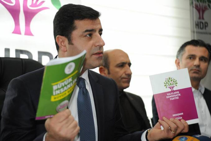 Demirtaş: Linç kampanyasının başını Cumhurbaşkanı ve Başbakan çekiyor