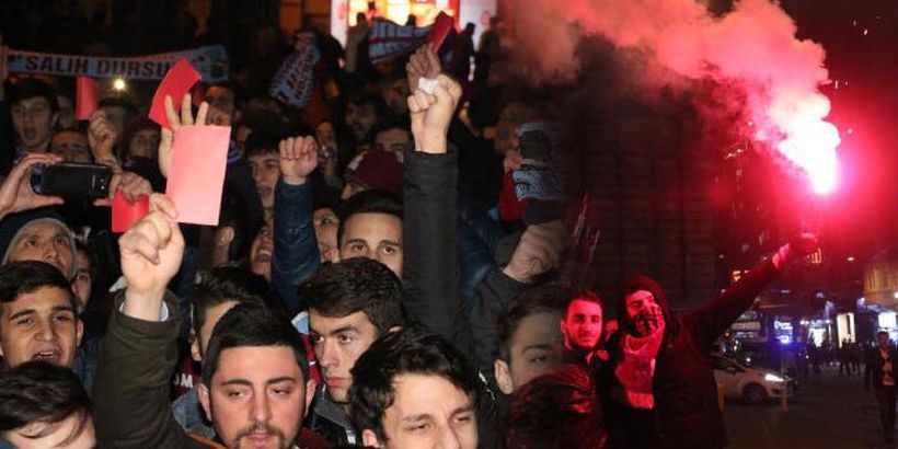 Trabzonspor taraftarından kırmızı kart