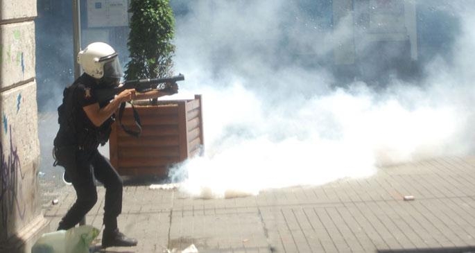 Avcılar’da polisin attığı gazdan etkilenen yurttaş yaşamını yitirdi