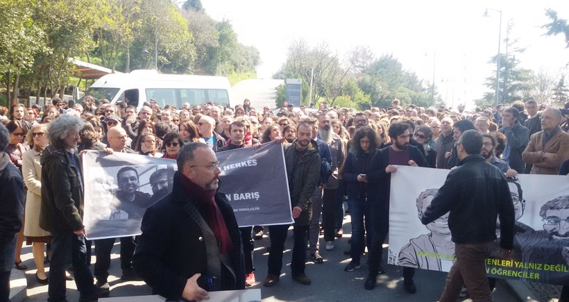 Tutuklu akademisyenler için eylemler sürüyor: Israrlıyız, hocalarımızı serbest bırakın