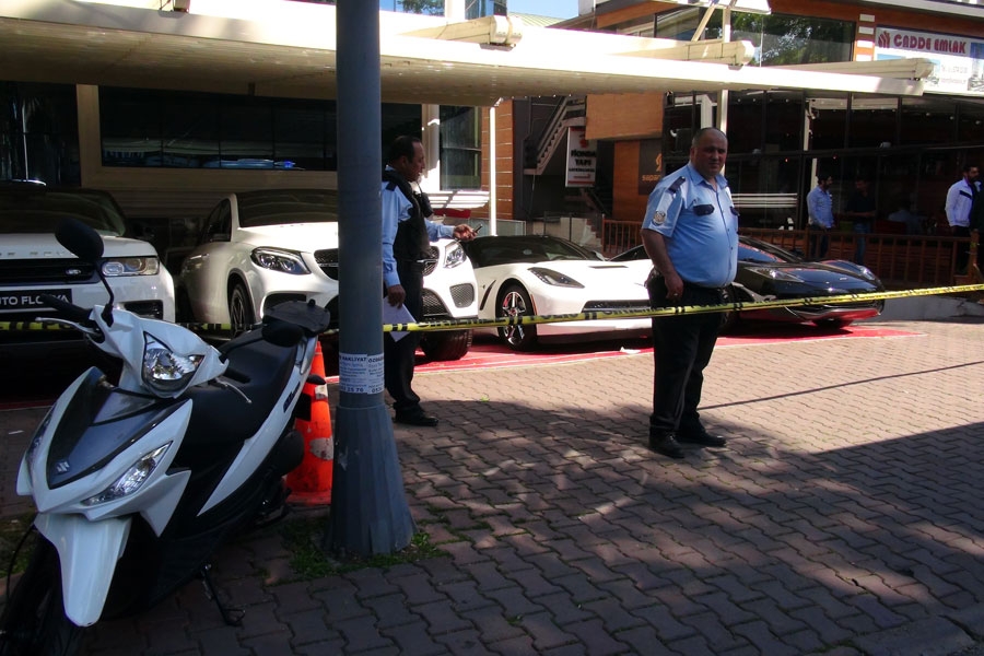 Florya'da otomobil galerisine bombalı baskın: 1 ölü