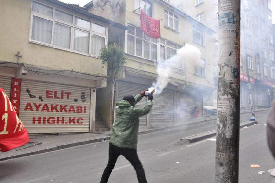 Okmeydanı'da 'Taksim' çatışması