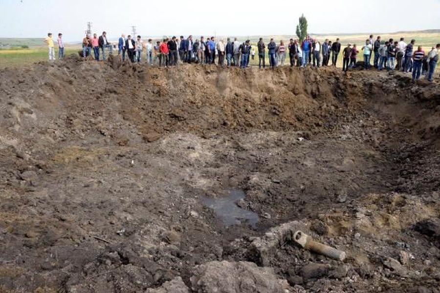 Diyarbakır'da patlamanın tahribatı gün ağarınca ortaya çıktı