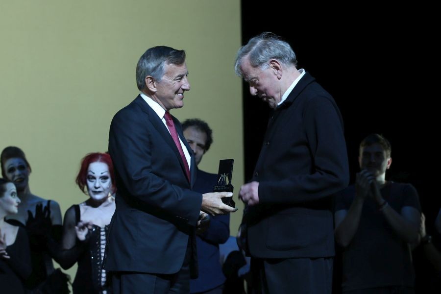 İstanbul Tiyatro Festivali Onur Ödülü Berliner Ensemble’a