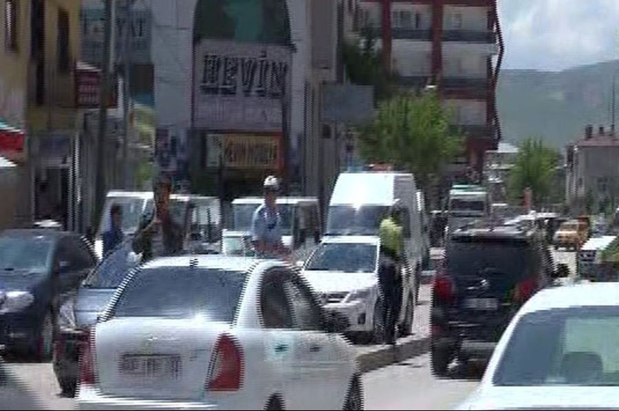 Van'da bombalı saldırı: 2 polis yaşamını yitirdi