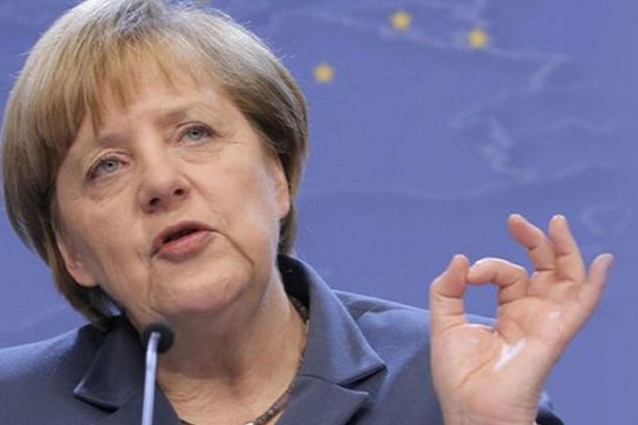 Merkel: Türkiye'yi eleştiriyoruz ama diyalog sürmeli