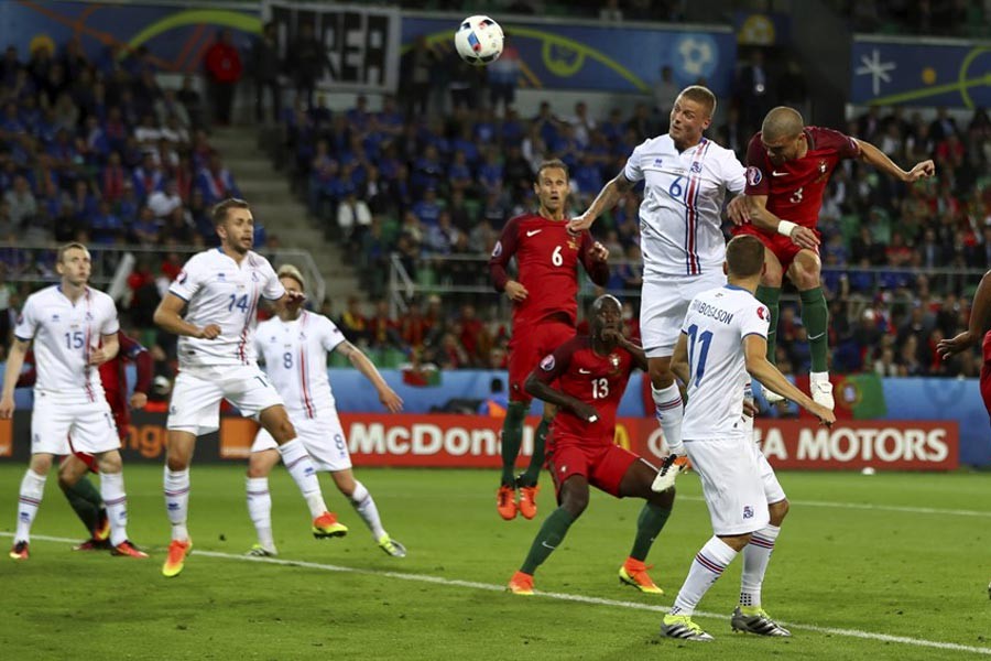 Euro 2016'da Portekiz, İzlanda ile 1-1 berabere kaldı