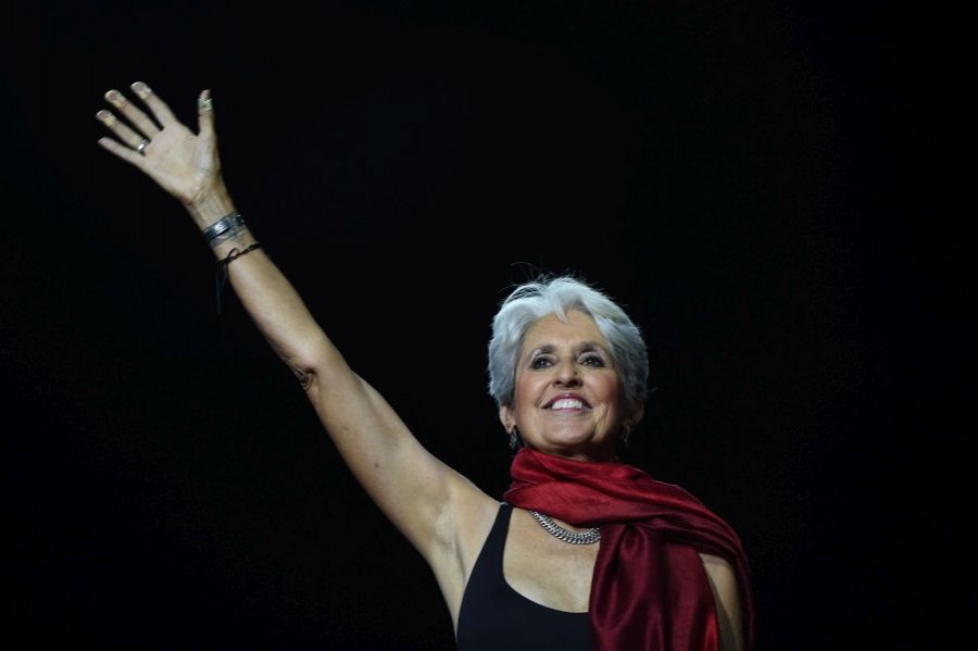 Joan Baez bir kez daha Türkiye’de