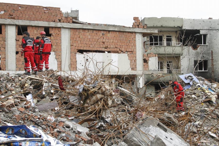 227 cenaze kimlik tespiti için bekliyor