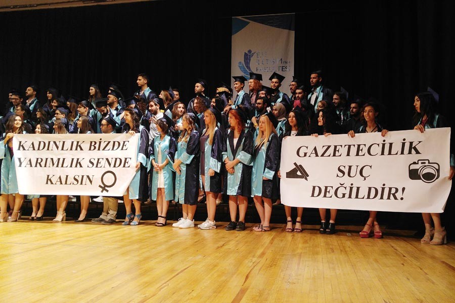 Ege Üniversitesi öğrencilerine mezuniyet soruşturması