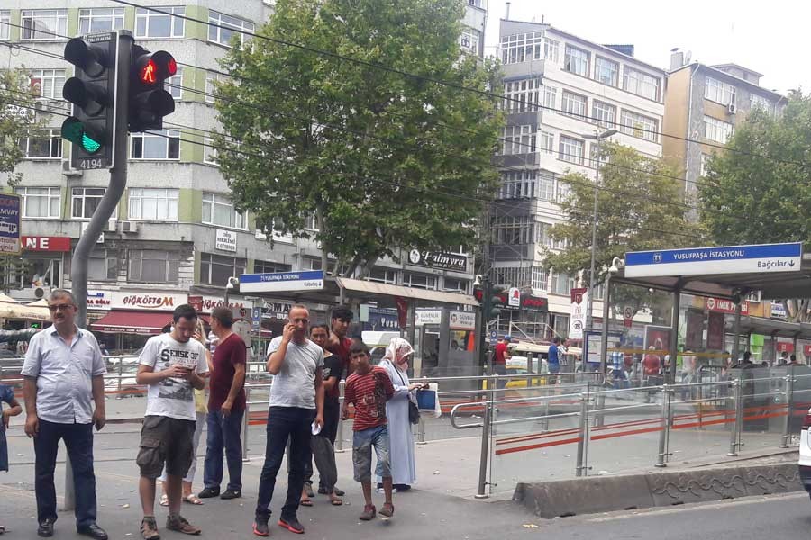 Metro ve tramvay duraklarında Mehter Marşı dinletiliyor