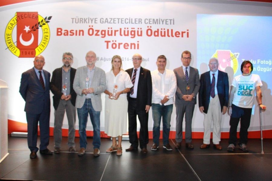 TGC ödülleri Rohat Aktaş ve barış akademisyenlerine adandı