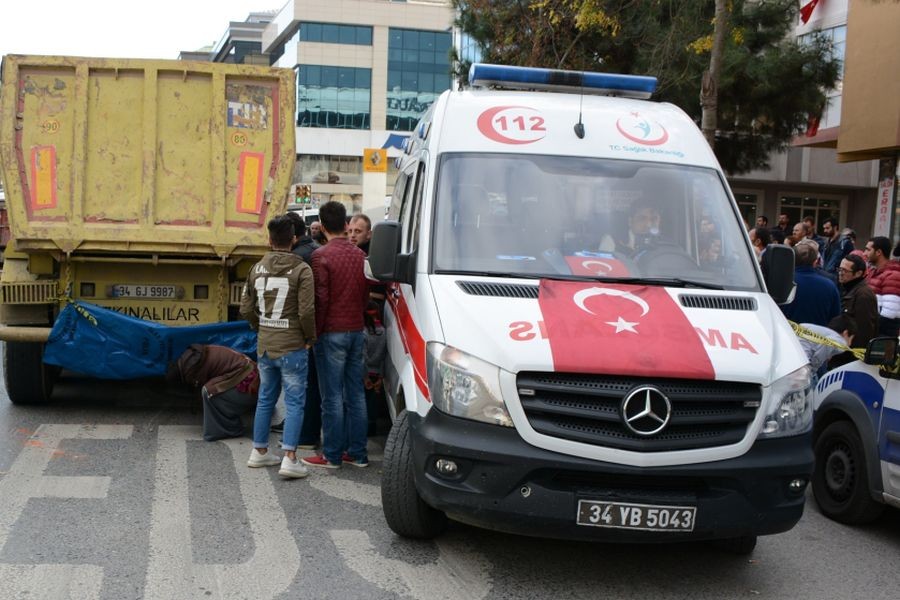 Üsküdar'da hafriyat kamyonunun ezdiği kadın öldü